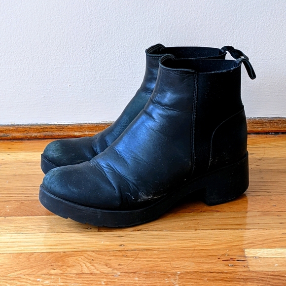 Black Ankle Boot - Picture 1 of 3